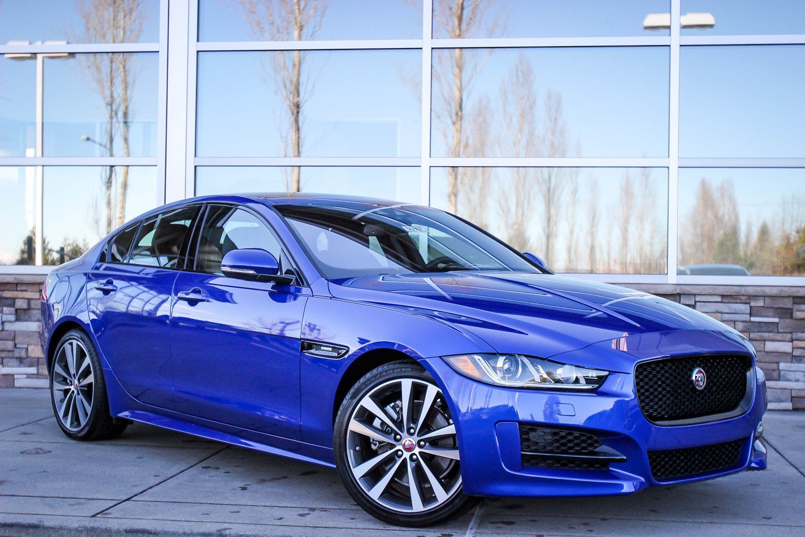 New 2018 Jaguar XE 25t R Sport 4dr Car in Bellevue 59807 Jaguar Bellevue