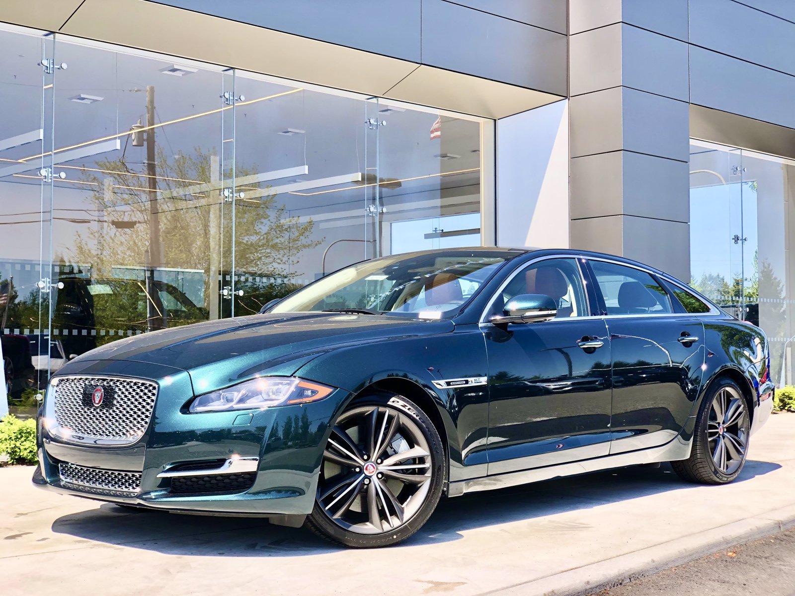 Jaguar xj range