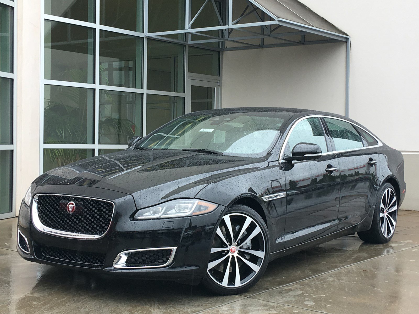 New 2019 Jaguar Xj Xjl50 V6 With Navigation Awd