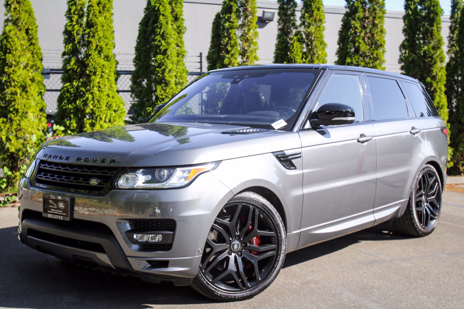 Range Rover Sport Bellevue  - Experience Its Plush Interior And Advanced Technology At Land Rover Bellevue.